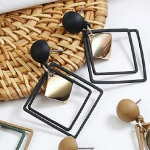 Black & Gold Tone Dangle Multi Square Earrings - Picture 7 of 8